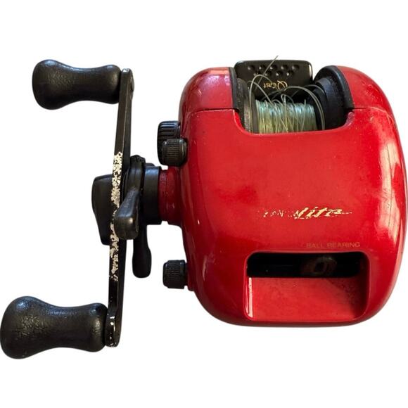 Zebco Quantum Lite QL1000 Fishing Reel Red with Magnetic Spool Control - Picture 1 of 6